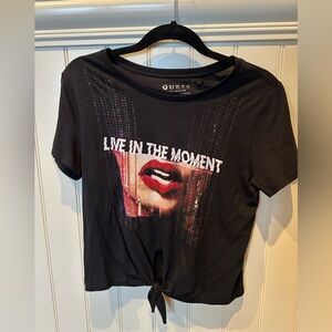 GUESS Ladies Women’s Size Small Black Top LIVE IN THE MOMENT Face Graphic